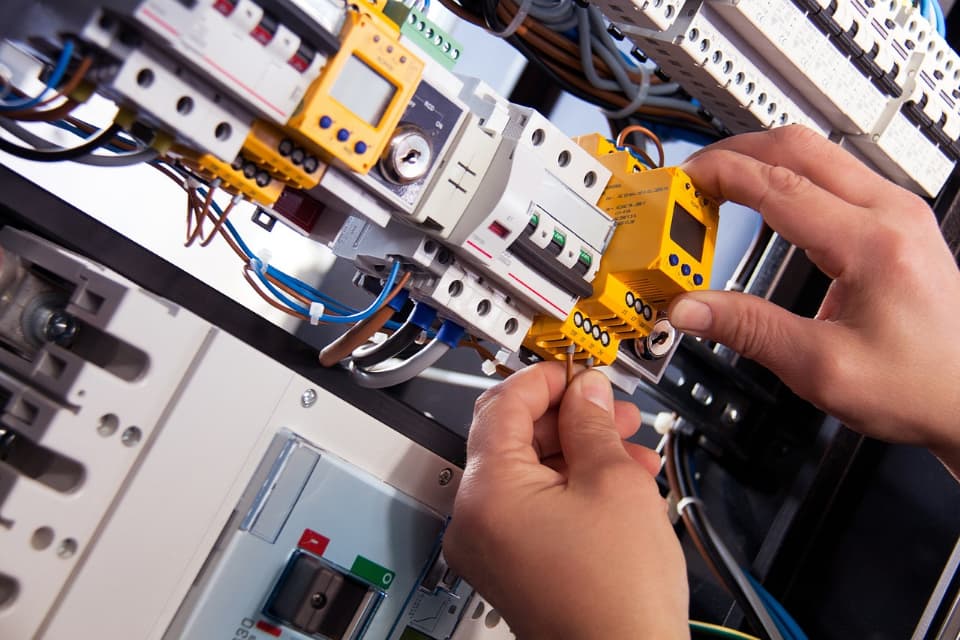 Guide to Electrical Circuit Design for Home Construction